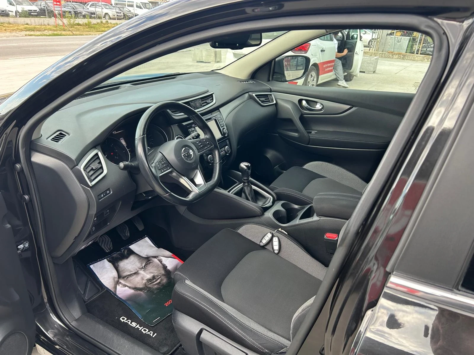 Nissan Qashqai Facelift , снимка 13 - Автомобили и джипове - 54973267