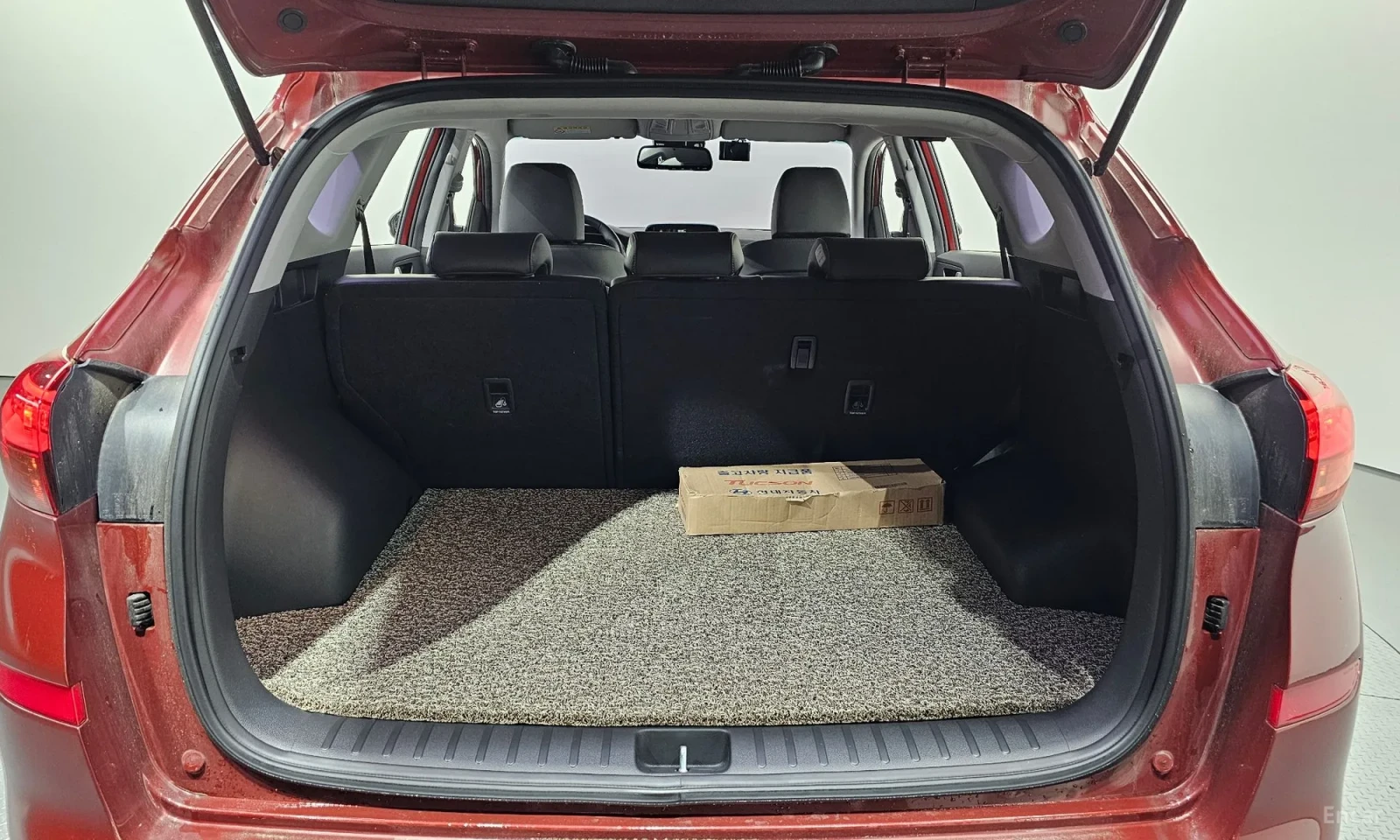 Hyundai Tucson, снимка 16 - Автомобили и джипове - 55193411