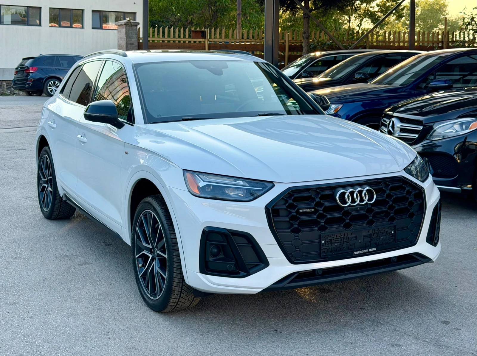 Audi Q5 2.0TFSI Progressiv S-line Quattro BlackOptics 