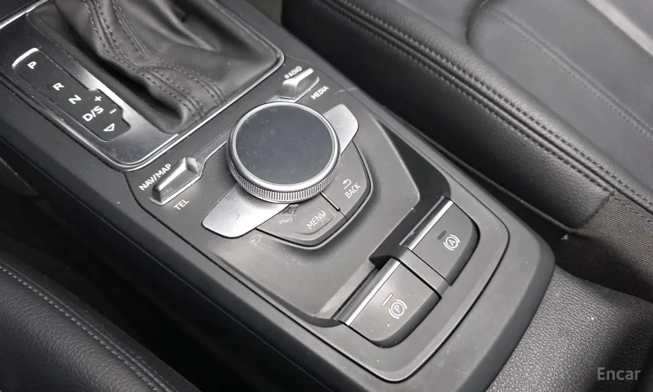 Audi Q2 * 35 TDI Premium * ФИНАНСИРАНЕ, снимка 17 - Автомобили и джипове - 56145275