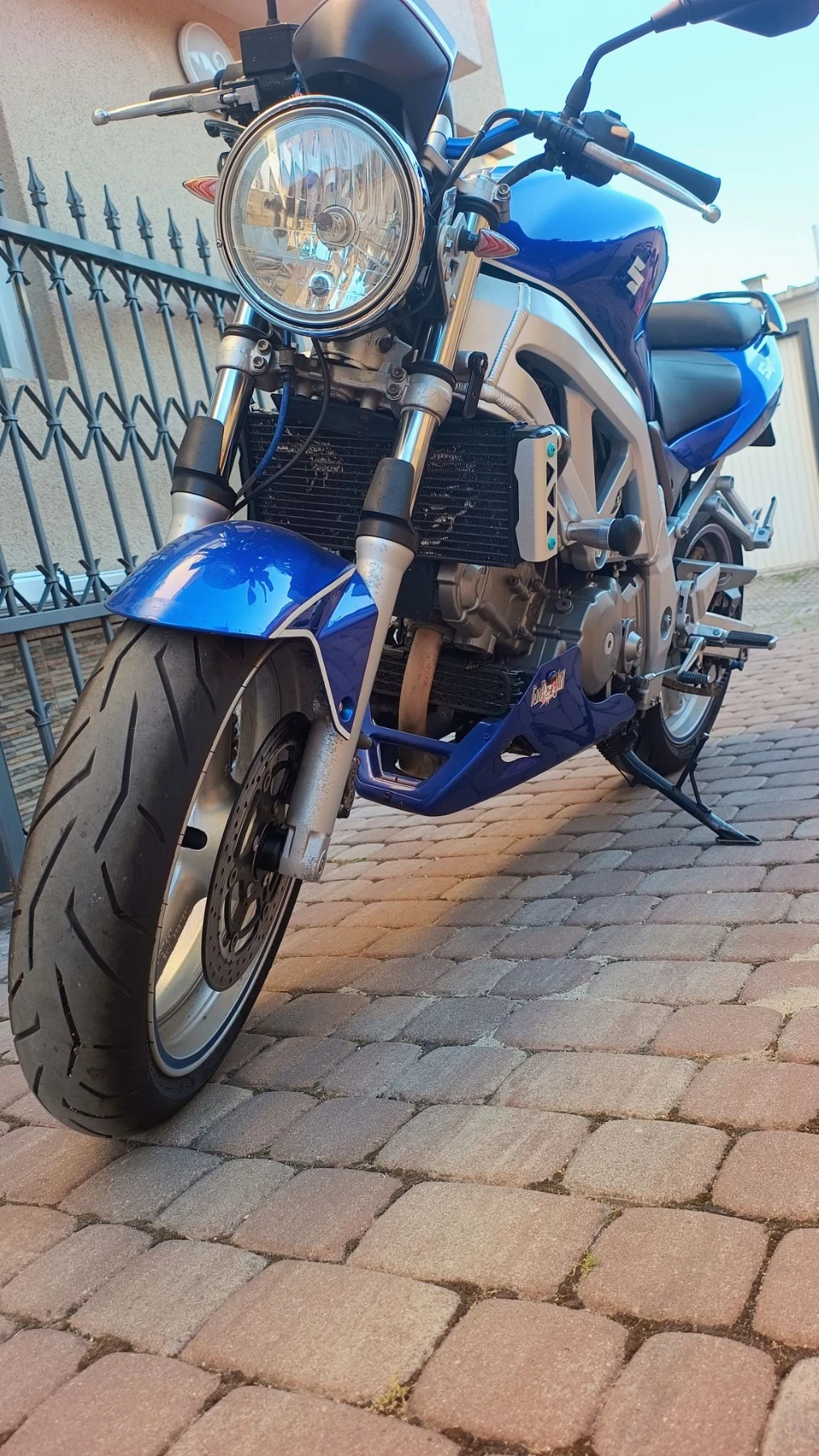 Suzuki SV