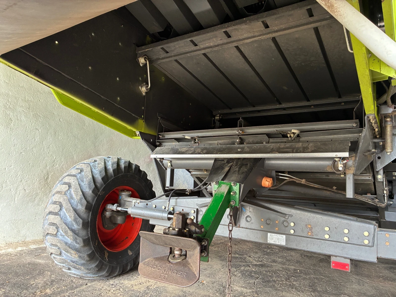 Комбайн Claas Mega-360, снимка 5 - Селскостопанска техника - 54580788