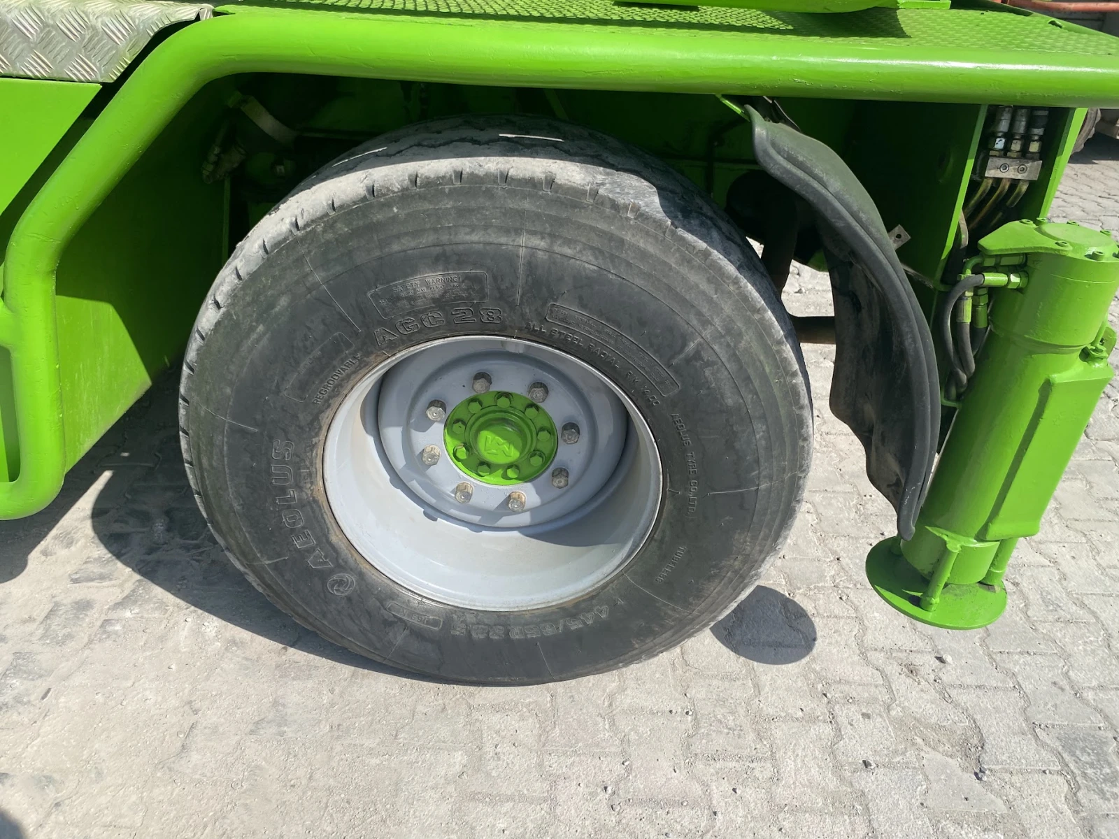   Merlo 40.25 | Mobile.bg   13