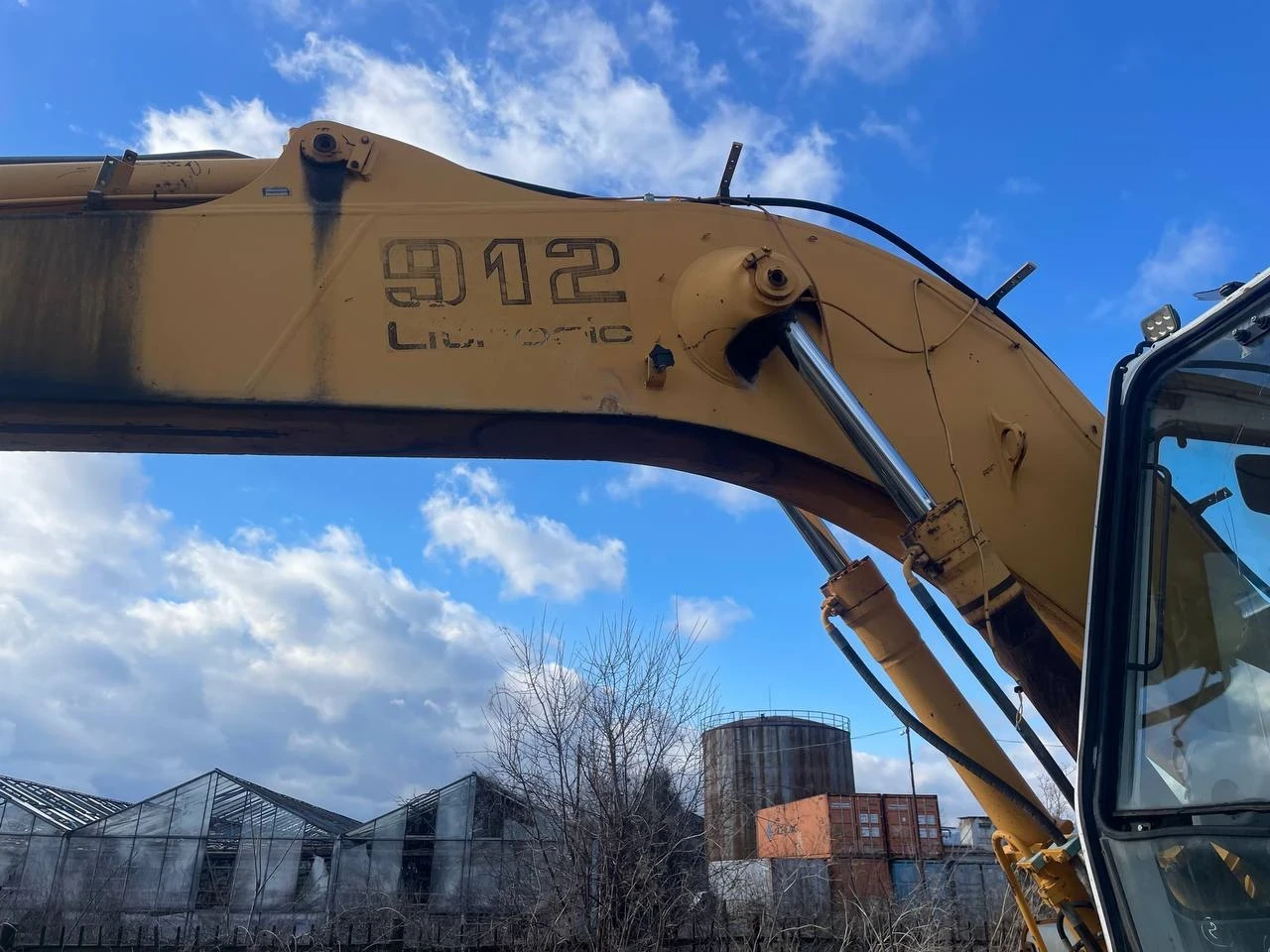 Багер Liebherr R 912, снимка 4 - Индустриална техника - 54045867