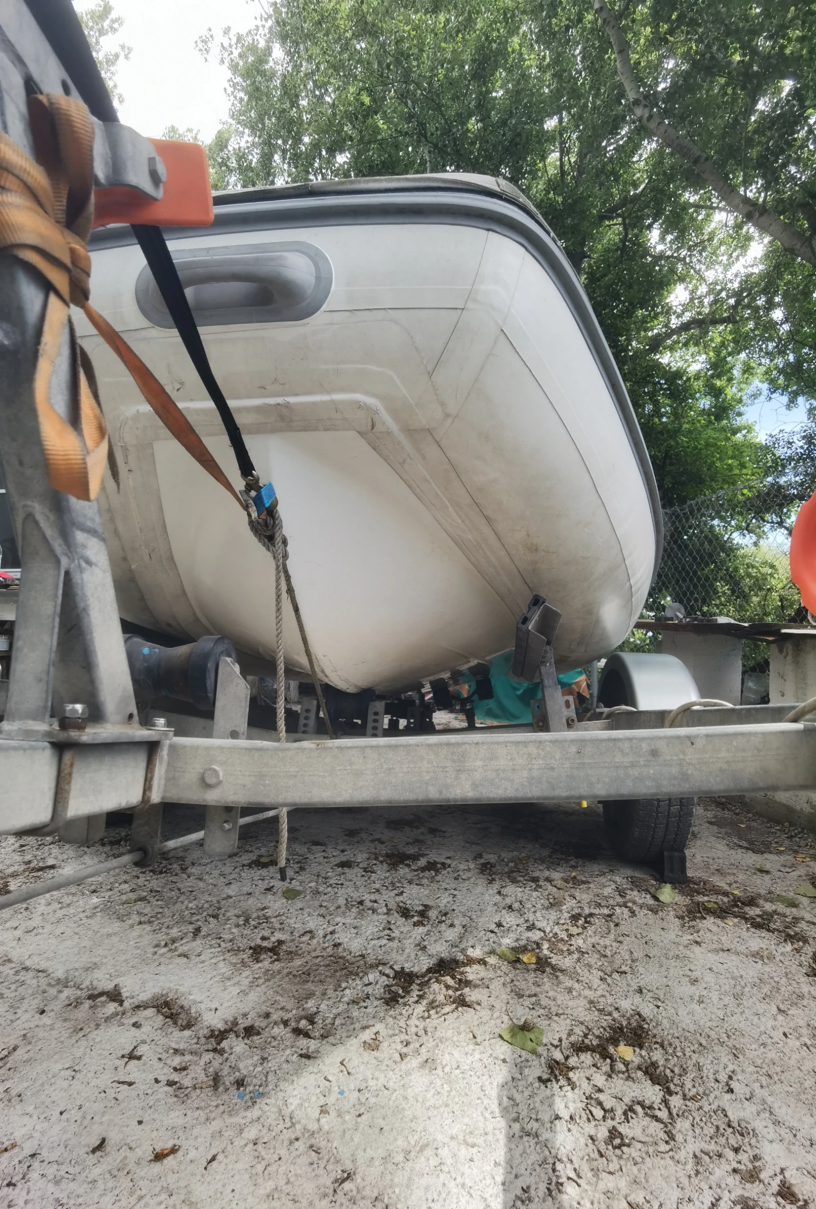 Надуваема лодка Lomac 350LX, снимка 14 - Воден транспорт - 54887737