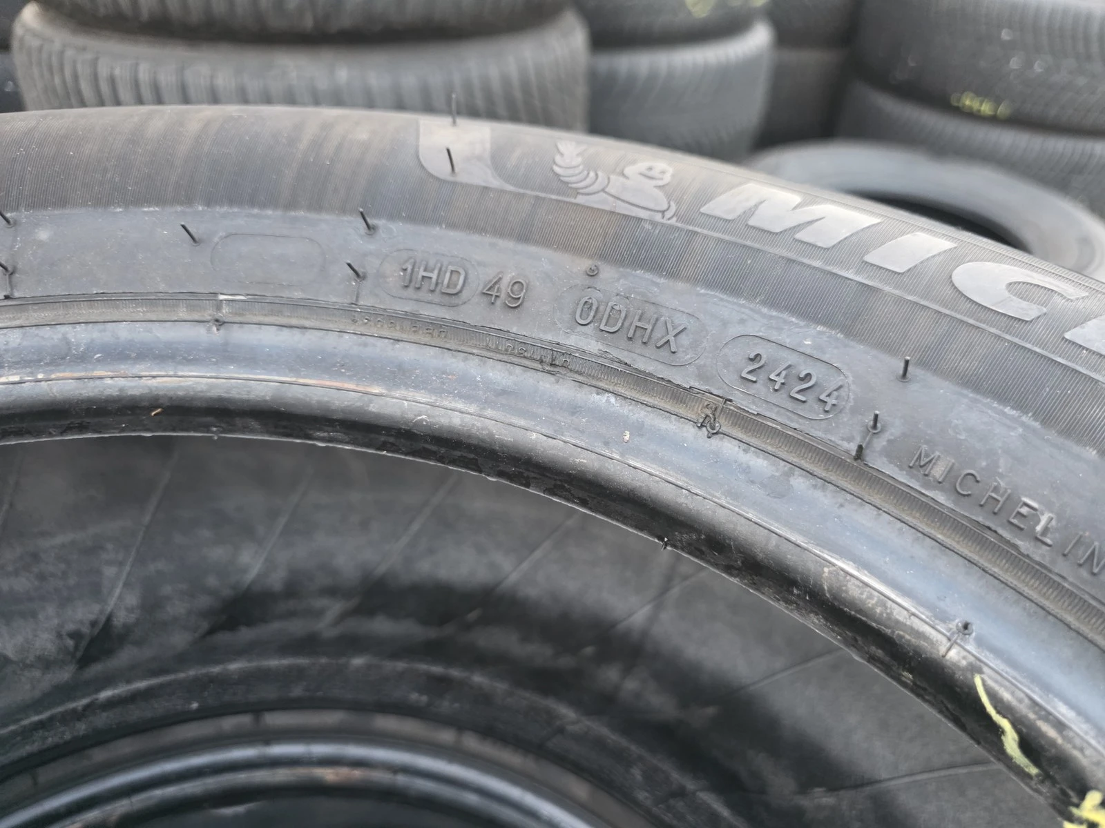 Гуми Зимни 215/60R16, снимка 8 - Гуми и джанти - 56663209