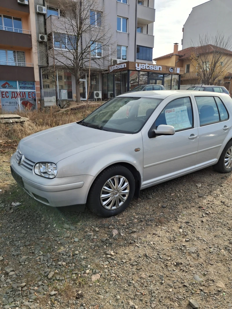 VW Golf, снимка 2 - Автомобили и джипове - 48444917