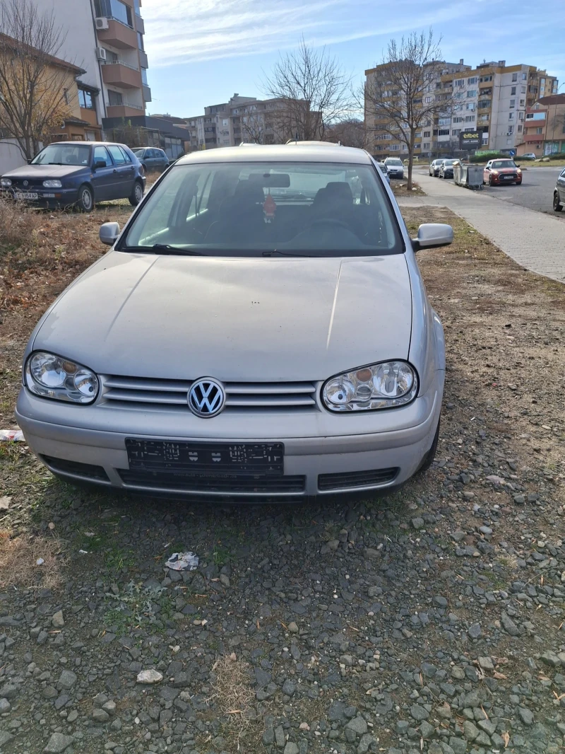 VW Golf, снимка 1 - Автомобили и джипове - 48444917