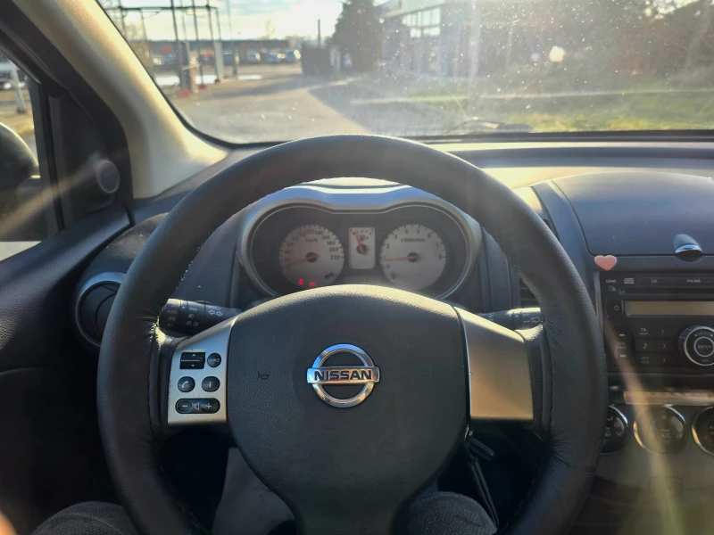 Nissan Note 1.4i ПЕРФЕКТЕН, снимка 11 - Автомобили и джипове - 48547899