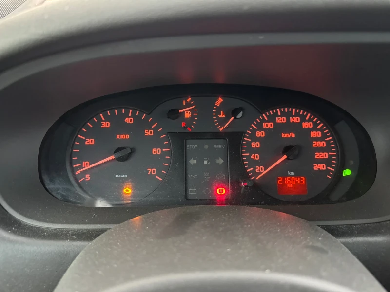 Renault Scenic, снимка 8 - Автомобили и джипове - 50674191