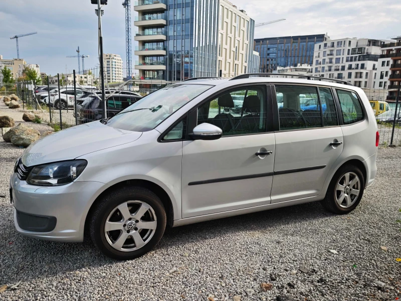 VW Touran 1.6 TDI, снимка 3 - Автомобили и джипове - 51889134