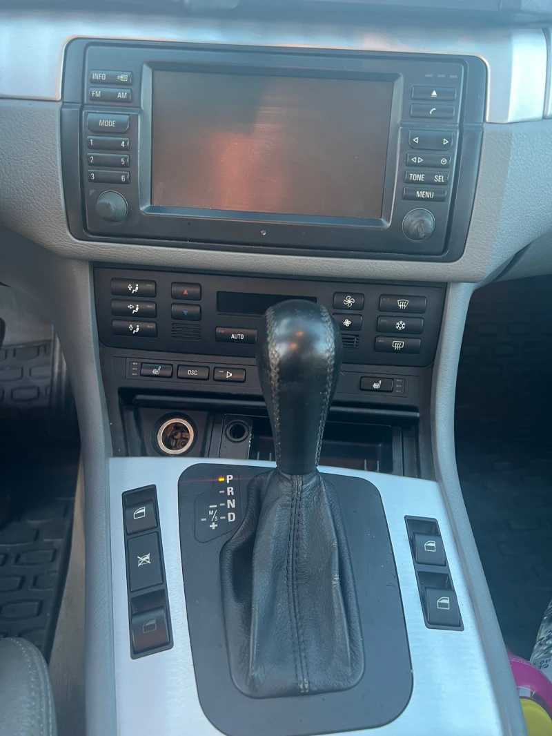 BMW 330, снимка 9 - Автомобили и джипове - 52460798