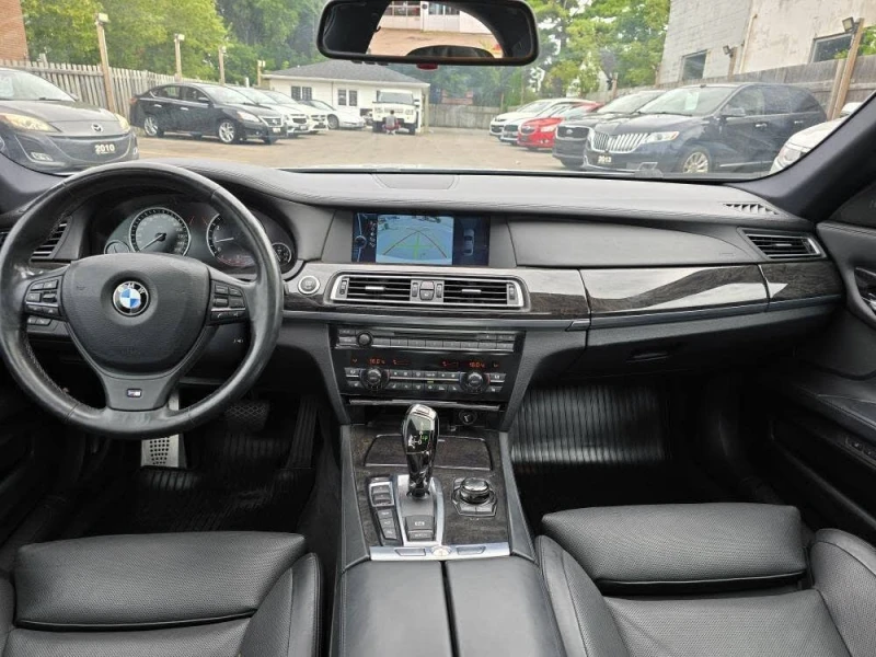 BMW 750 HARMAN/KARDON, ВАКУУМ, FULL MAXX* , снимка 11 - Автомобили и джипове - 52642403