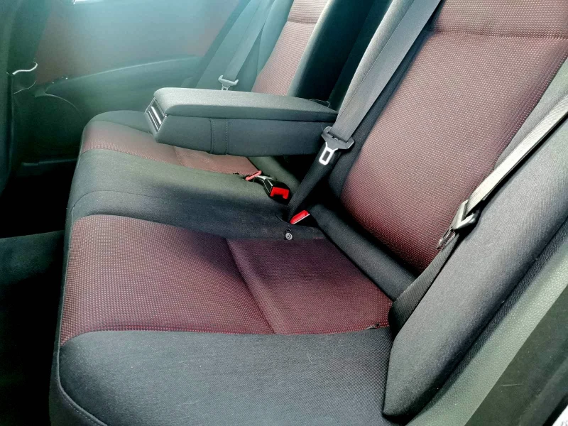 Mercedes-Benz C 200 КОЛЕДНА ПРОМОЦИЯ/ПЕРФЕКТЕН/2.2CDI/136к.с, снимка 12 - Автомобили и джипове - 52801546