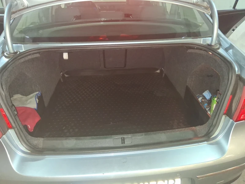 VW Passat B6, снимка 3 - Автомобили и джипове - 52977512