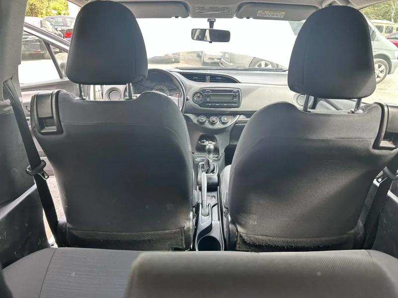 Toyota Yaris, снимка 11 - Автомобили и джипове - 53326275