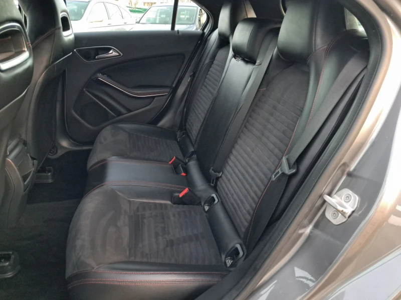 Mercedes-Benz A 180 1.6i 120к.с AMG , снимка 10 - Автомобили и джипове - 53585900