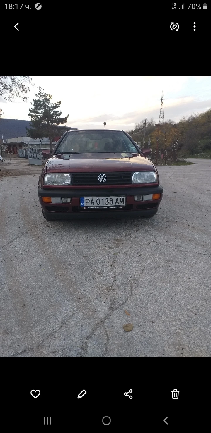 VW Vento лек