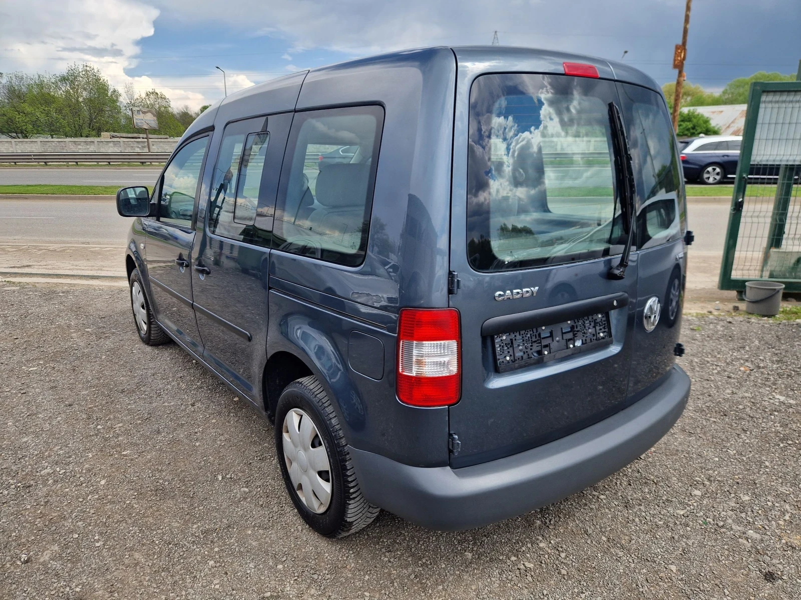 VW Caddy 1.9TDI 105PS.LIFE ITALIA - изображение 4