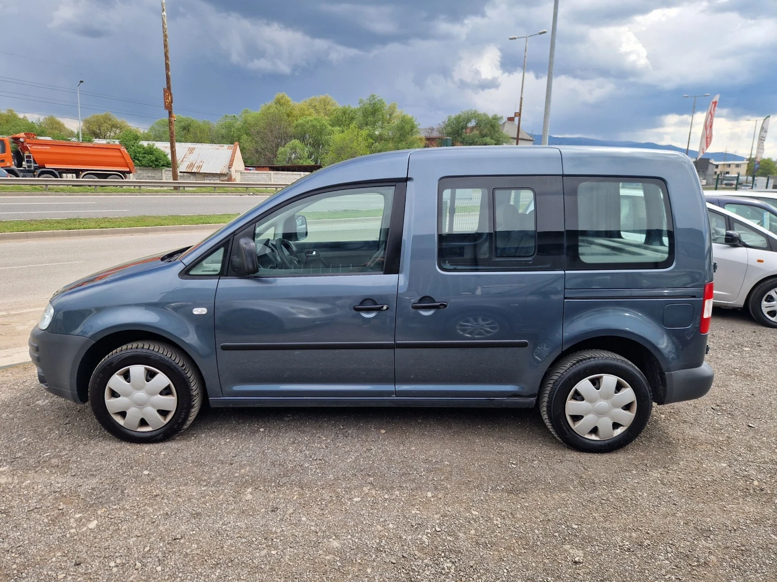 VW Caddy 1.9TDI 105PS.LIFE ITALIA - изображение 5