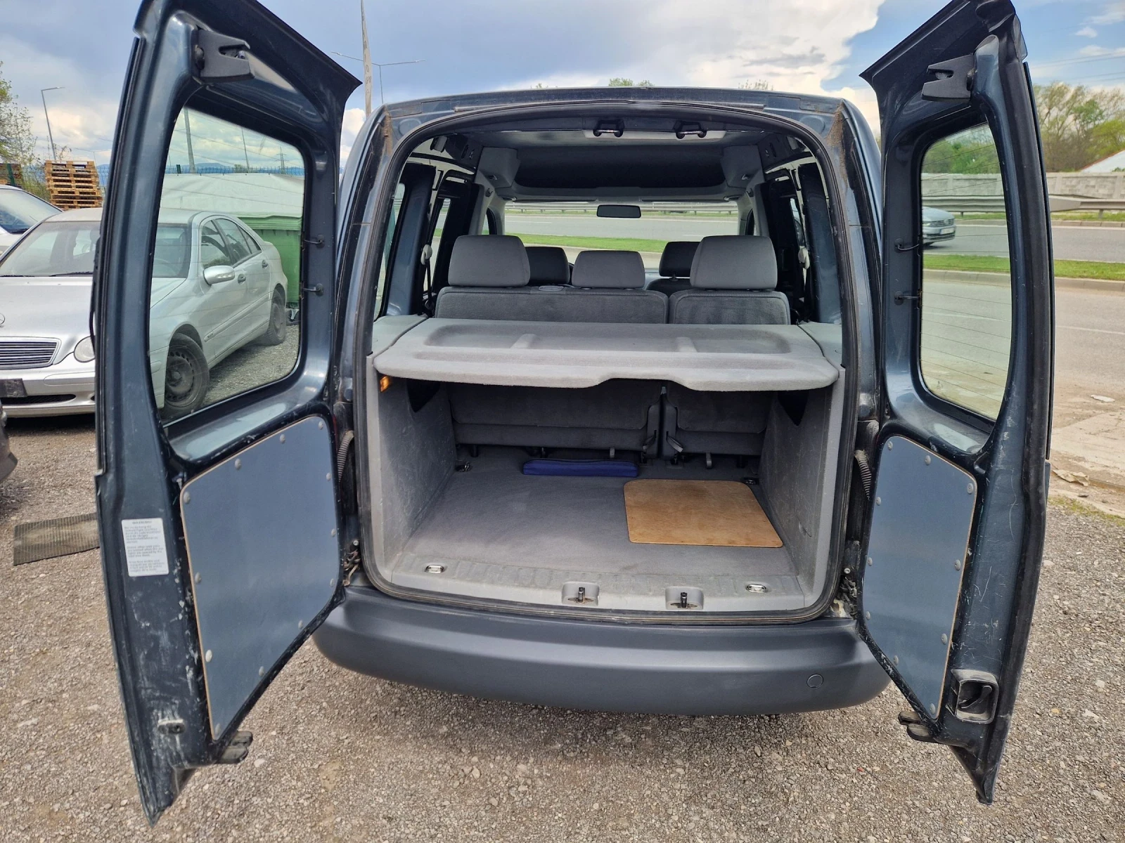 VW Caddy 1.9TDI 105PS.LIFE ITALIA - изображение 6