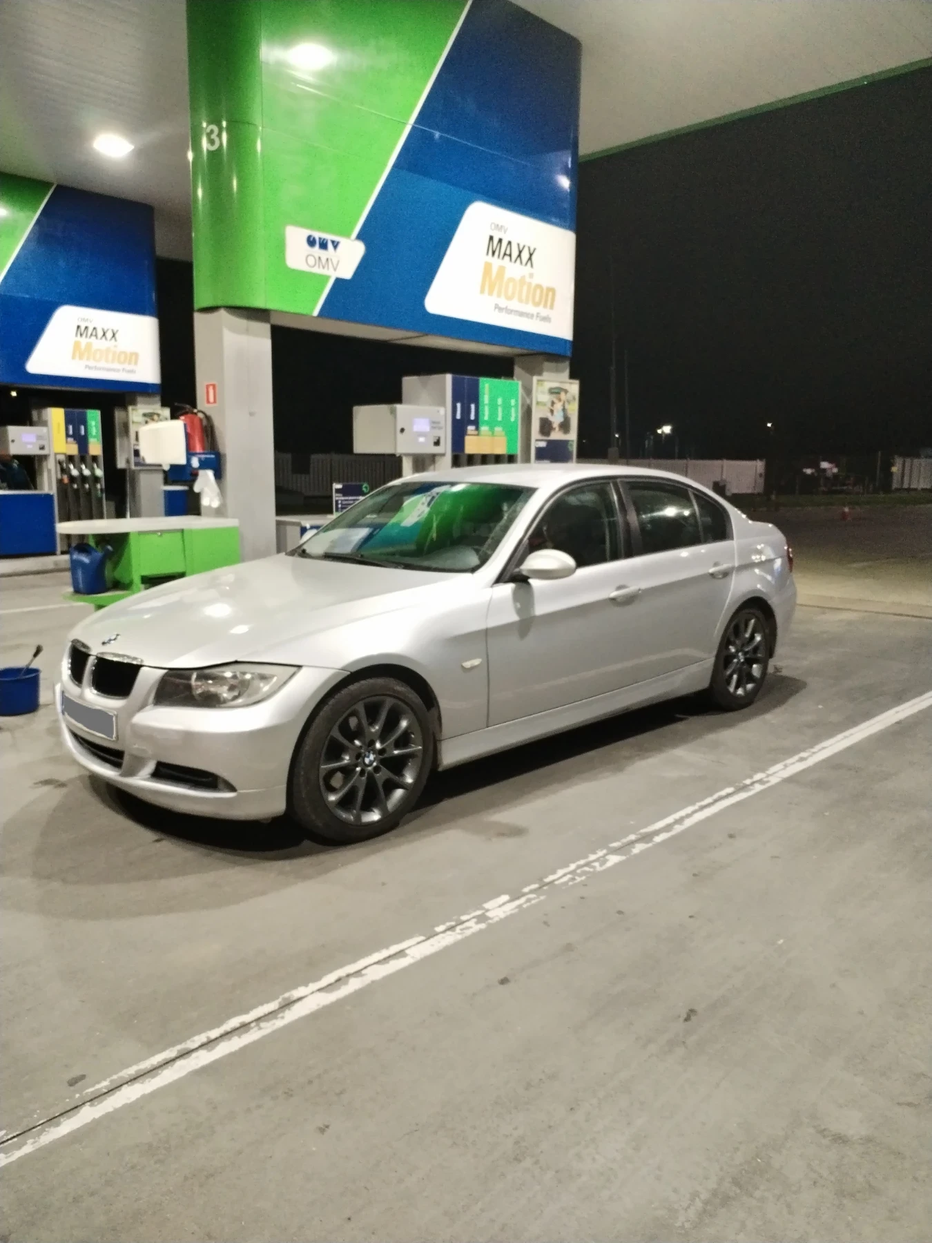 BMW 318 2.0d - изображение 8