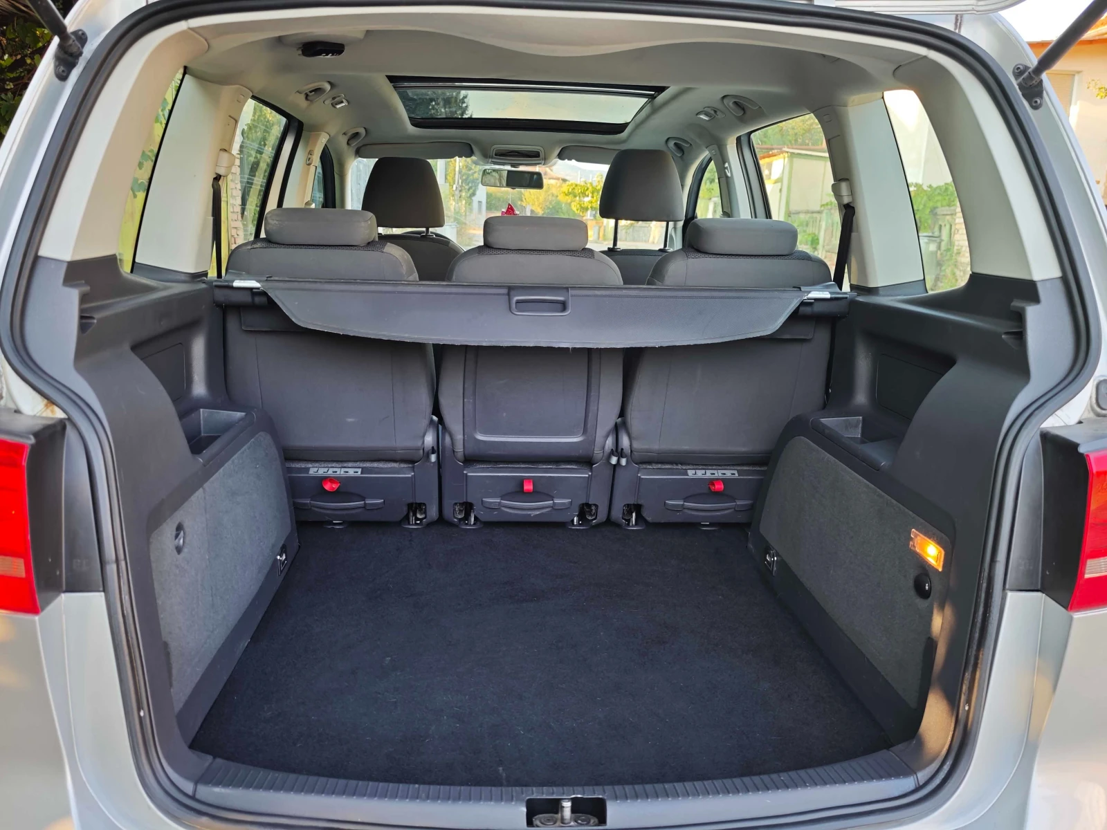 VW Touran 1.6 TDI - изображение 8