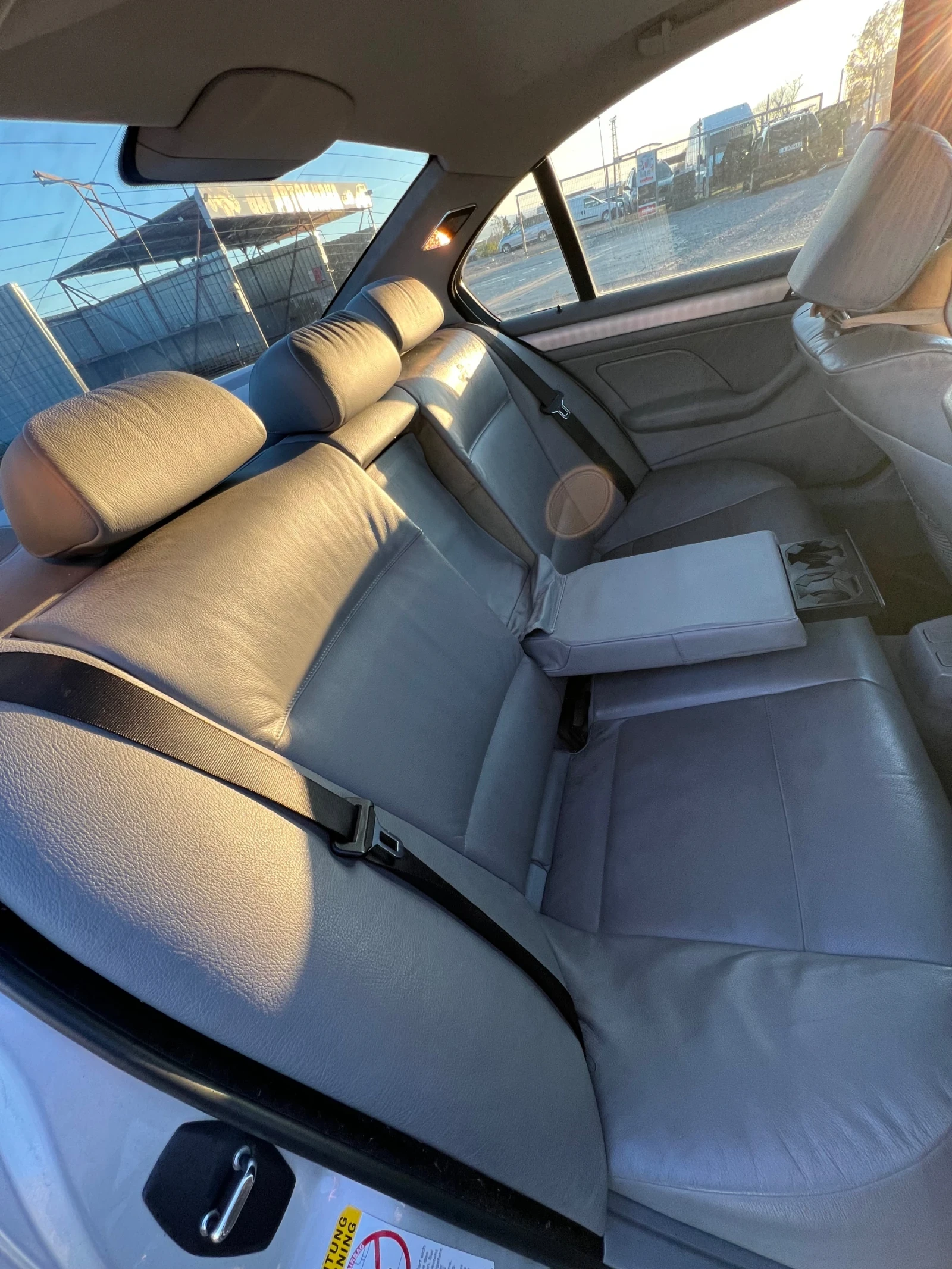 BMW 330  - изображение 6