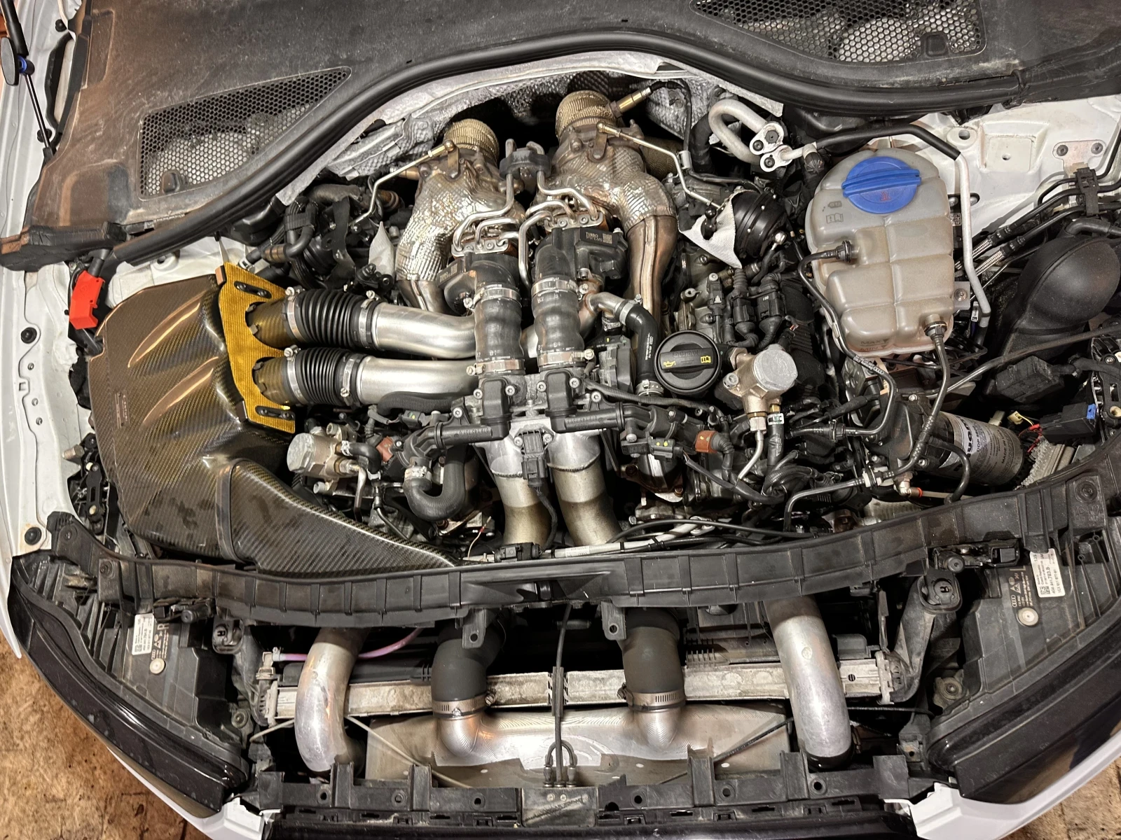 Audi Rs6 PLUS+ MILLTEK+ EVENTURI+ TURBOSYSTEMS+ INTERCOOLER, снимка 14 - Автомобили и джипове - 53908435