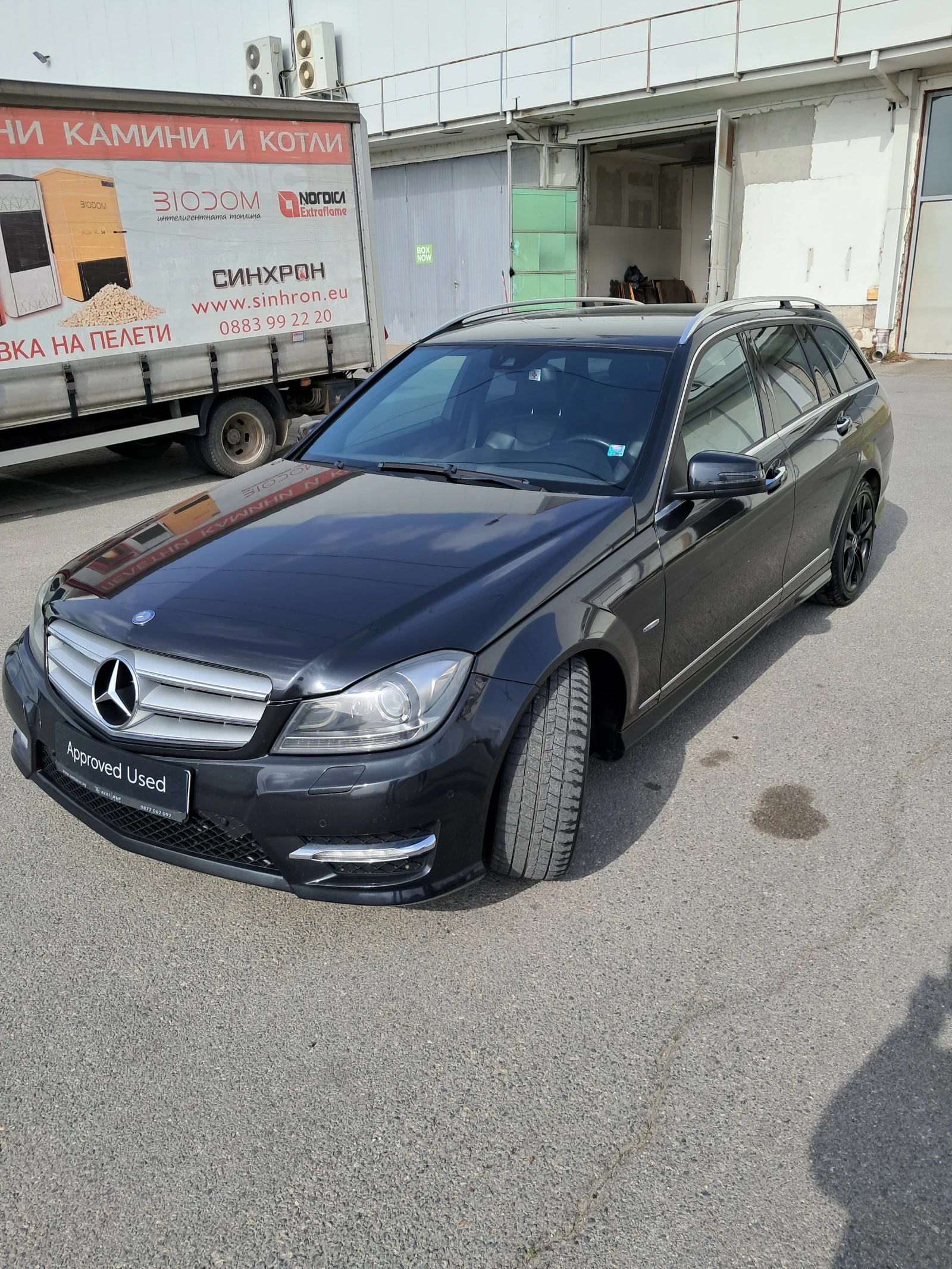 Mercedes-Benz C 250 W204 AMG 4MATIK, снимка 2 - Автомобили и джипове - 53917661