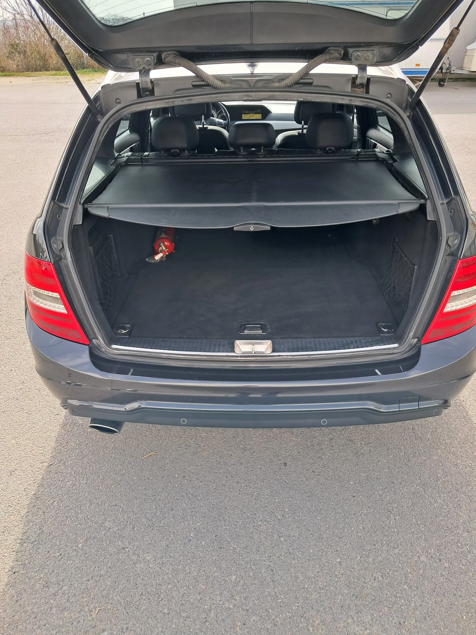 Mercedes-Benz C 250 W204 AMG 4MATIK, снимка 17 - Автомобили и джипове - 53917661