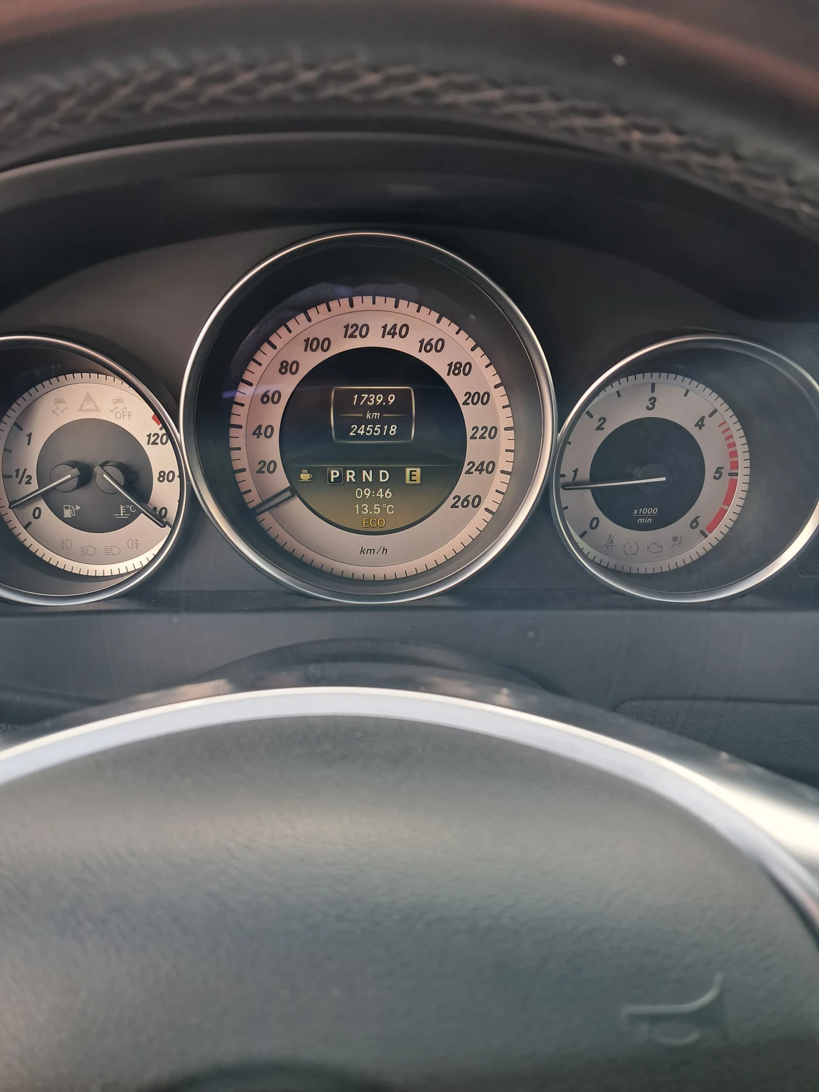 Mercedes-Benz C 250 W204 AMG 4MATIK, снимка 11 - Автомобили и джипове - 53917661