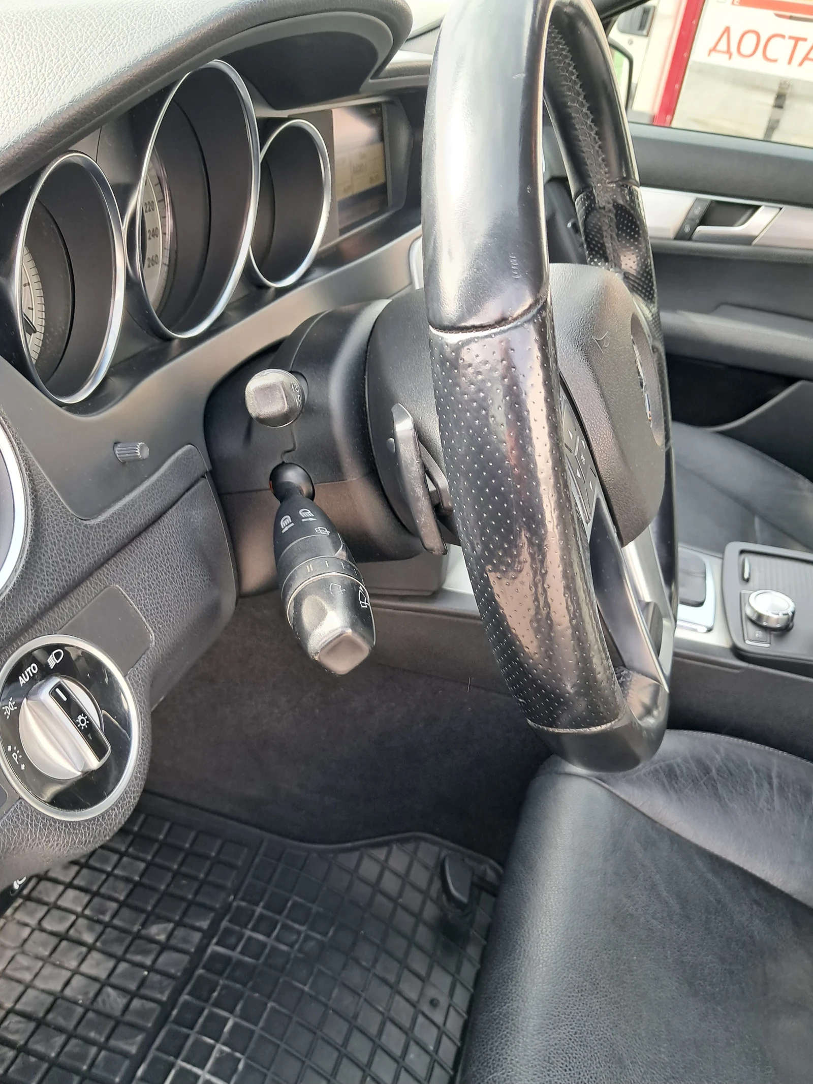 Mercedes-Benz C 250 W204 AMG 4MATIK, снимка 12 - Автомобили и джипове - 53917661