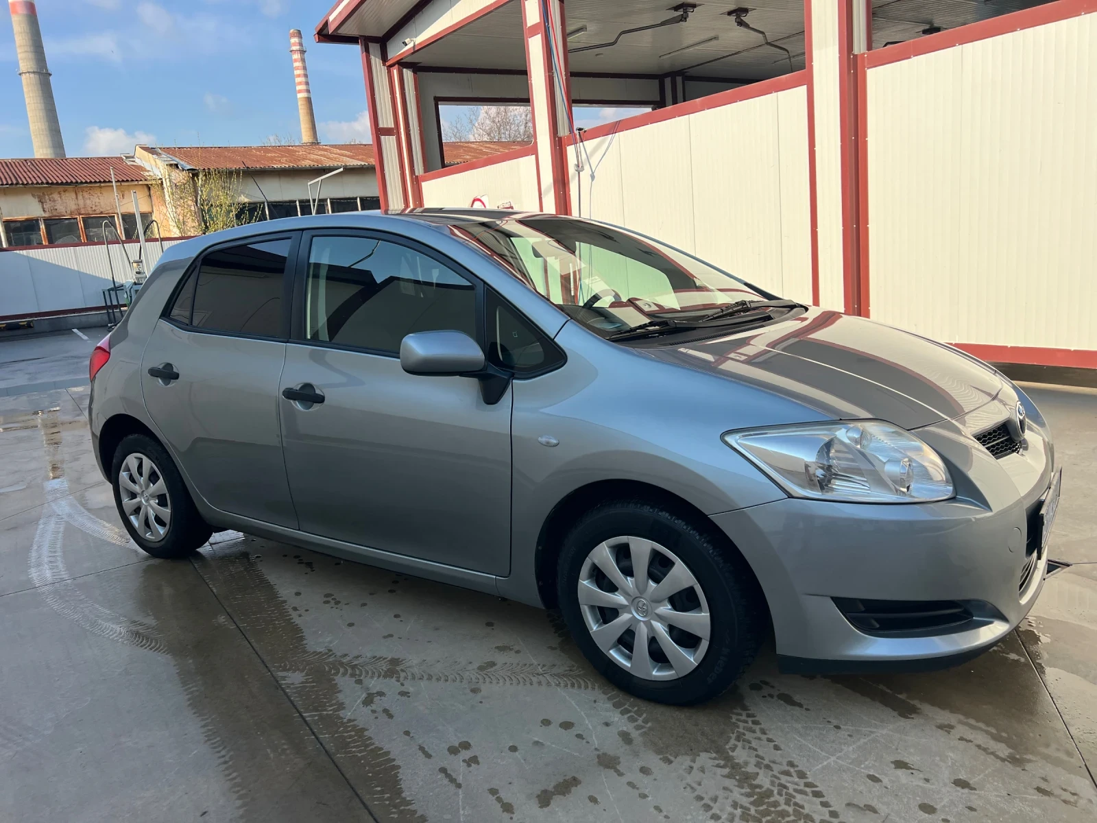 Toyota Auris 1400, снимка 2 - Автомобили и джипове - 54091226