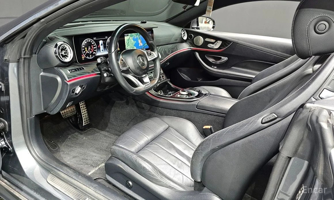 Mercedes-Benz E 220 Coupe* AMG PACK* BURMESTER* HEAD-UP* DISTRONIC* , снимка 7 - Автомобили и джипове - 54217464