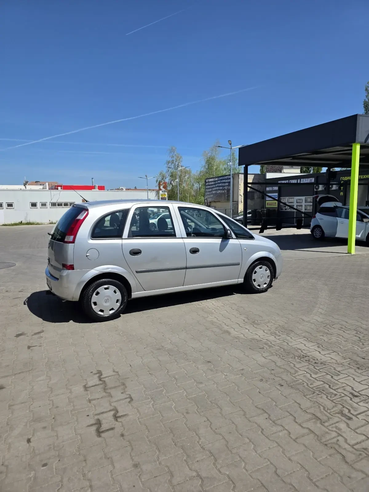 Opel Meriva 1.6  !!супер икономична работещ климатик !!, снимка 5 - Автомобили и джипове - 54417913
