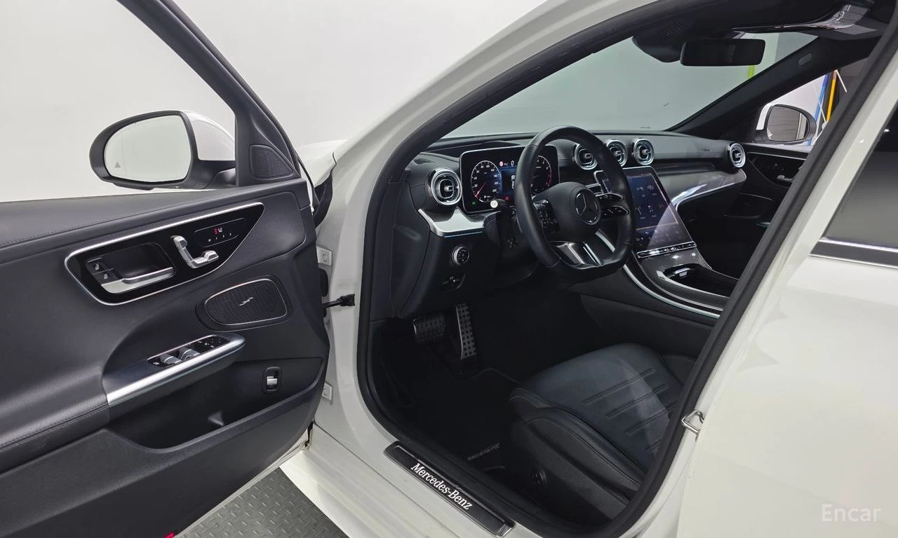 Mercedes-Benz C 300 AMG-LINE* 4MATIC* DISTRONIC* 360CAMERA* HEAD-UP* , снимка 5 - Автомобили и джипове - 54444544