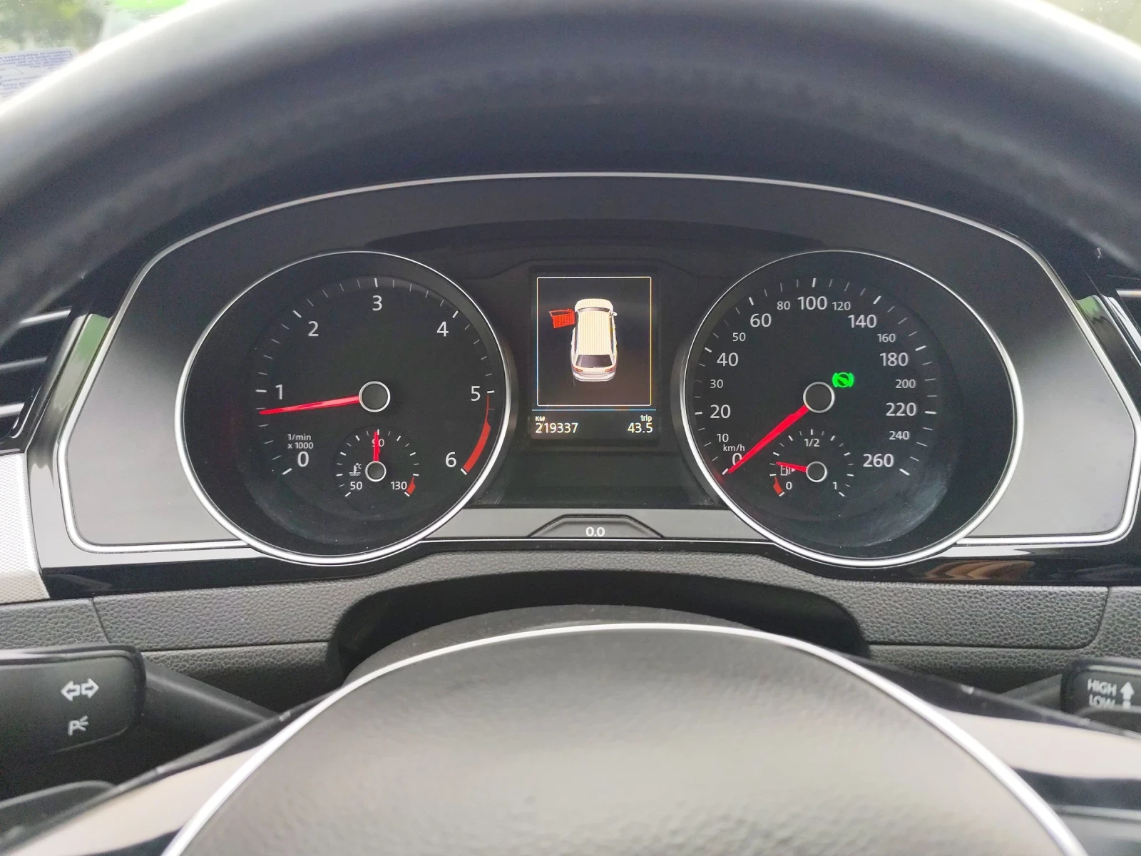 VW Passat 2.0 150 k.c DSG, снимка 13 - Автомобили и джипове - 54805455