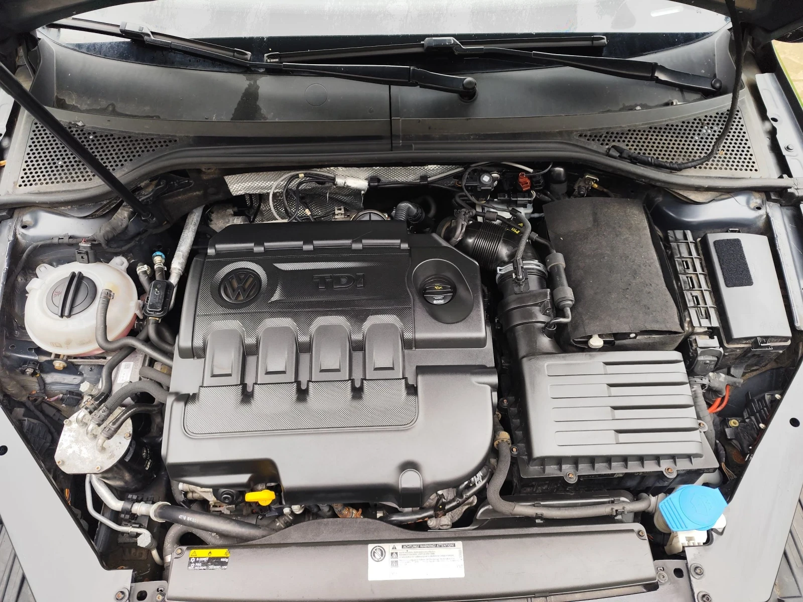 VW Passat 2.0 150 k.c DSG, снимка 14 - Автомобили и джипове - 54805455