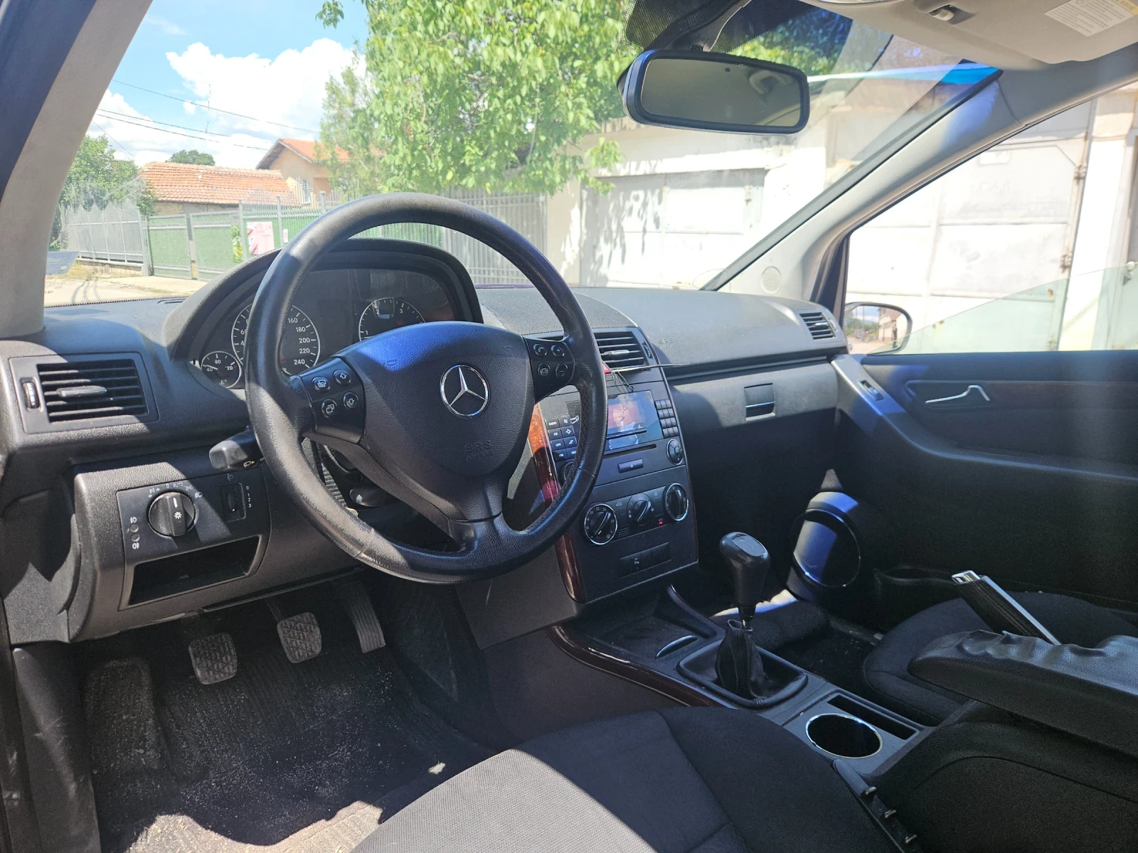Mercedes-Benz A 180, снимка 6 - Автомобили и джипове - 55224708