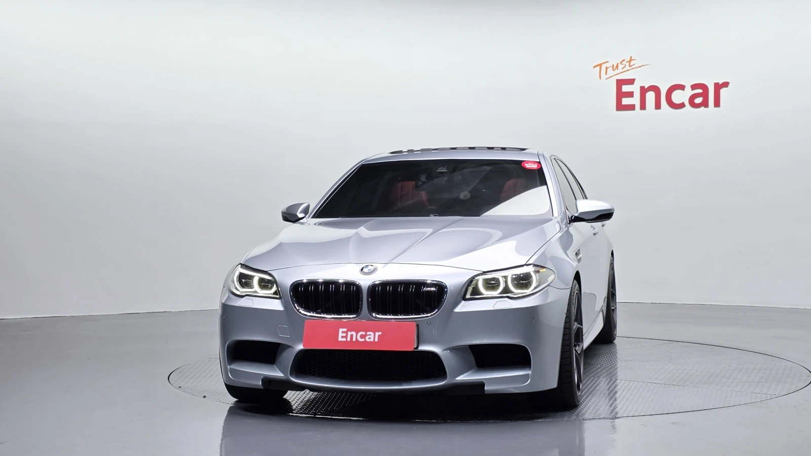 BMW M5 360* SOFT CLOSE* HUD* ЕЛ. БАГАЖНИК* КРАЙНА ЦЕНА, снимка 3 - Автомобили и джипове - 55496072