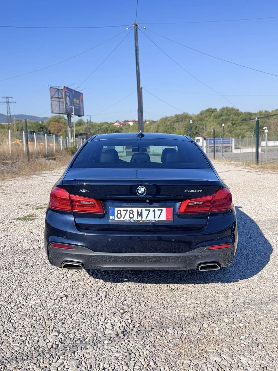 BMW 540 i X-drive* M-packet* Applecarplay* Distronic, снимка 5 - Автомобили и джипове - 56111978