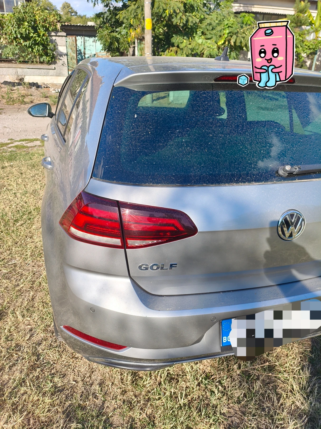 VW Golf 1.6 TDI, снимка 3 - Автомобили и джипове - 56214351