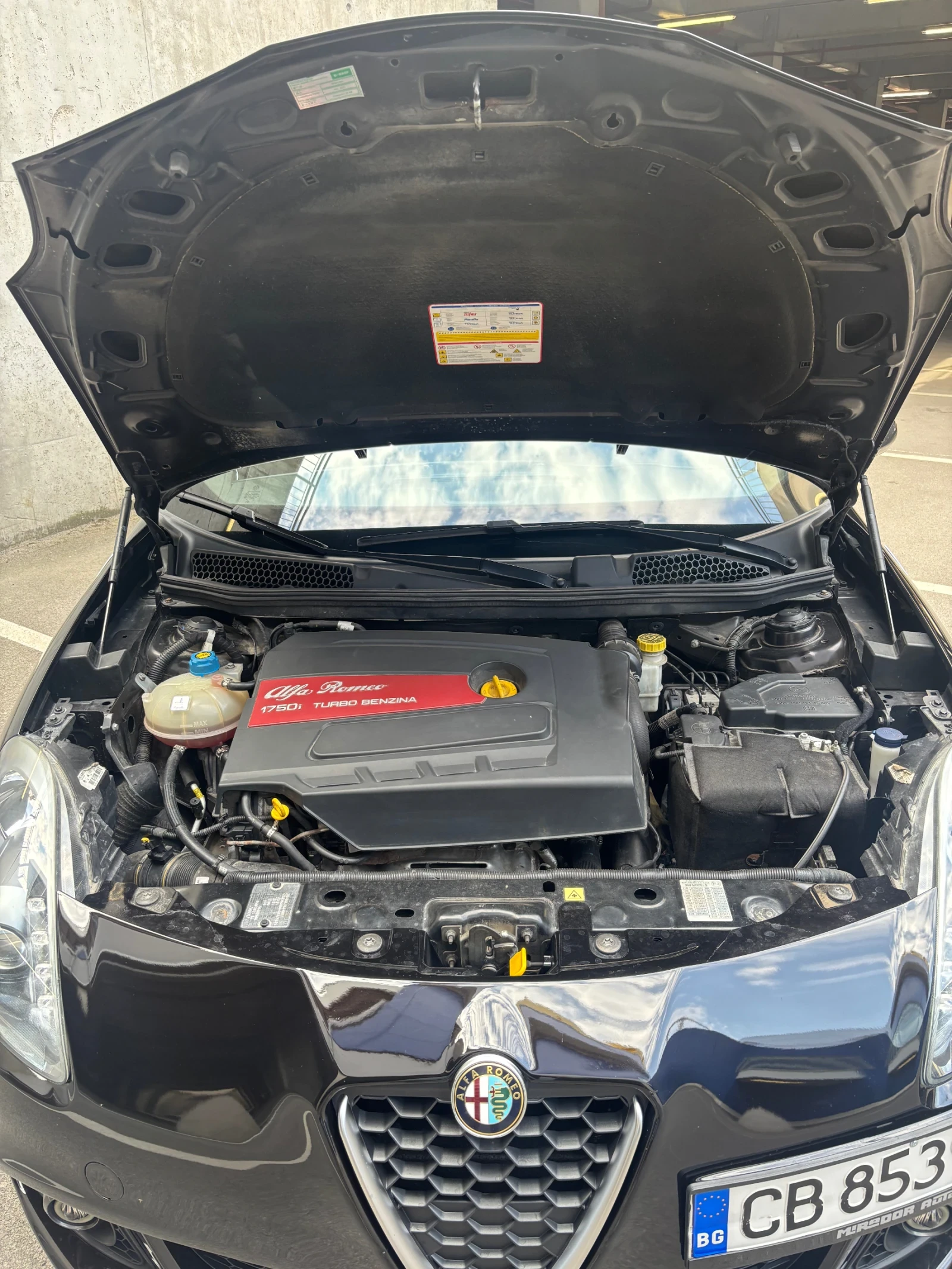 Alfa Romeo Giulietta QV , снимка 10 - Автомобили и джипове - 56532478