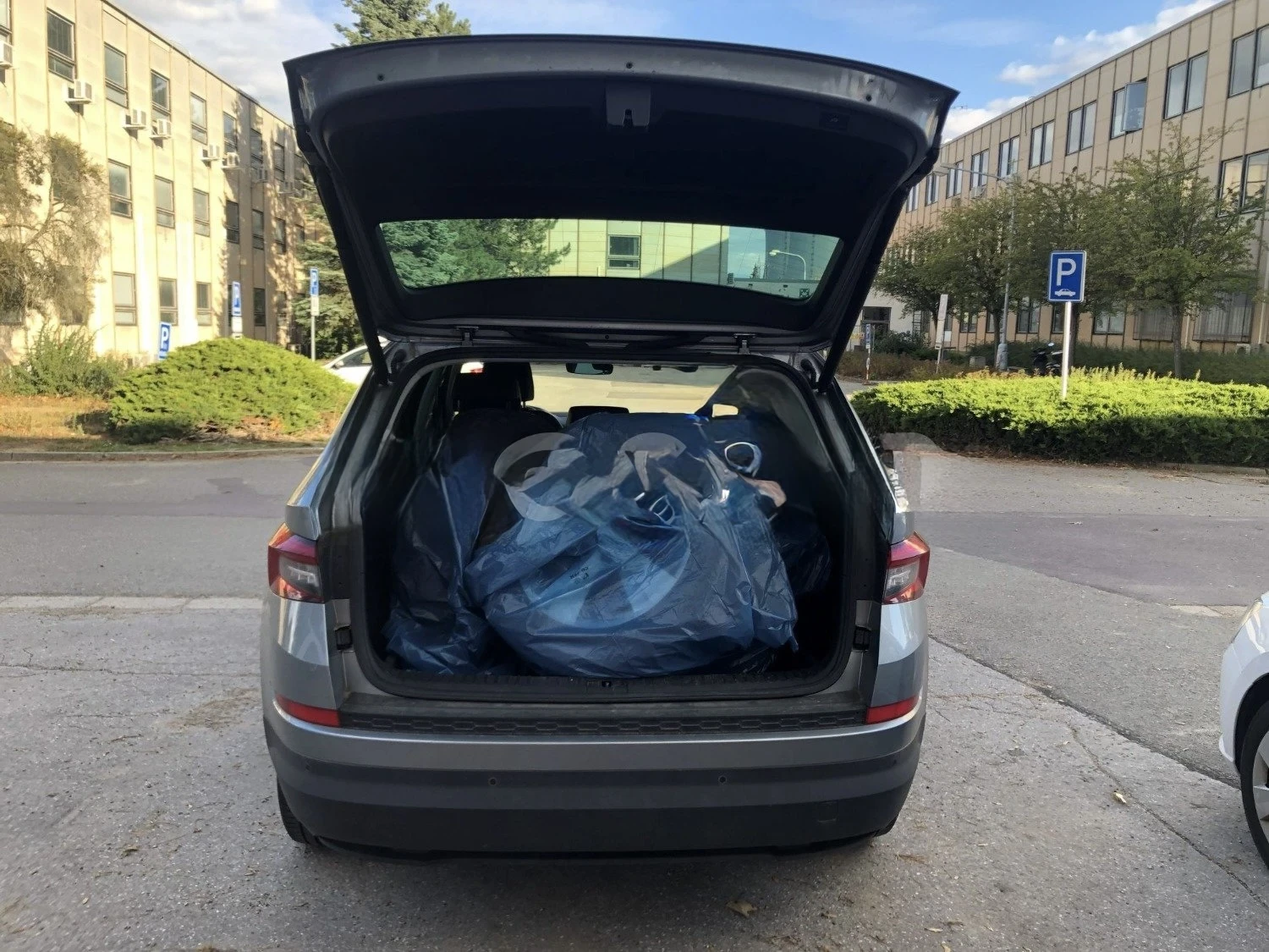 Skoda Kodiaq 4x4, снимка 5 - Автомобили и джипове - 56554844
