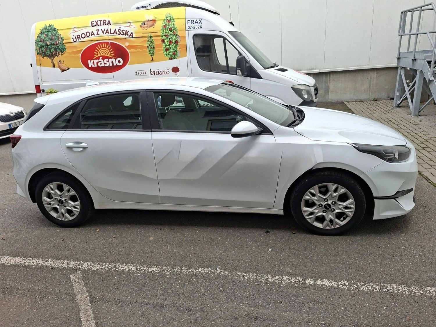 Kia Ceed, снимка 2 - Автомобили и джипове - 56554844