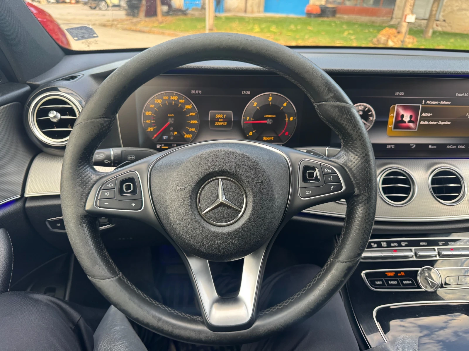 Mercedes-Benz E 220 2.0 ����� 194�.�. 9 ��������  | Mobile.bg � ����������� 12