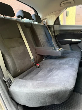 Honda Civic 2.2i-CDT-140ps-6скорости, снимка 10