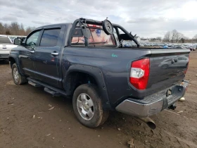 Toyota Tundra CREWMAX SR5 5.7 trd 4X4 OFF ROAD, снимка 3