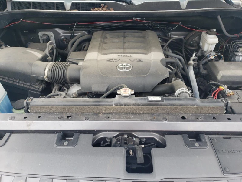 Toyota Tundra CREWMAX SR5 5.7 trd 4X4 OFF ROAD, снимка 11 - Автомобили и джипове - 47010679